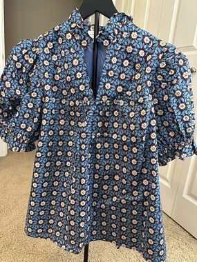 entro Blue and Brown Floral Button-Front Top
